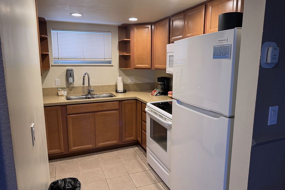 Kitchen, Unit N at the Beachcomber Inn